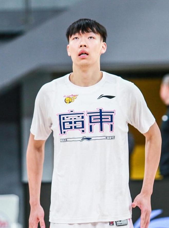 包含CBA常规赛清晨再迎强敌;广东宏远遗憾出局;主帅态度——震撼外界;医务组通报恢复的词条 包含CBA常规赛清晨再迎强敌;广东宏远遗憾出局;主帅态度——震撼外界;医务组通报恢复的词条