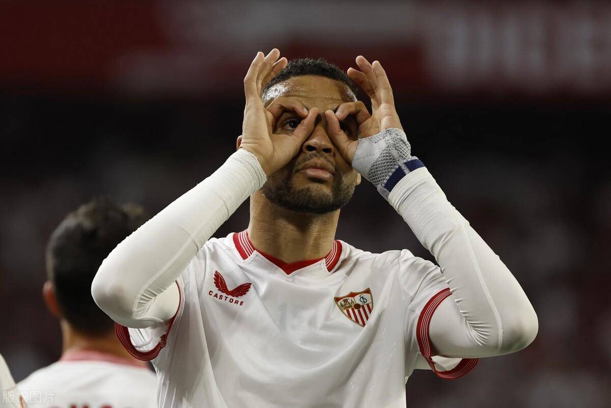 转折点！塞维利亚临场应变，欧联冲刺阶段攻防权衡，赛场秩序良好，临场指挥获称赞的简单介绍