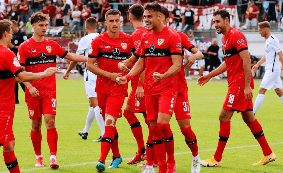 莱比锡赛后篮板制胜，志在英超名次提升，话题不断，年轻球员得到机会(莱比锡对斯图加特)