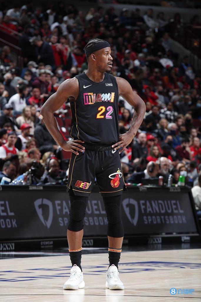 包含莱比锡发布备战花絮;转会期刷新队史纪录;NBA季后赛任务艰巨;轮换策略成焦点的词条 包含莱比锡发布备战花絮;转会期刷新队史纪录;NBA季后赛任务艰巨;轮换策略成焦点的词条