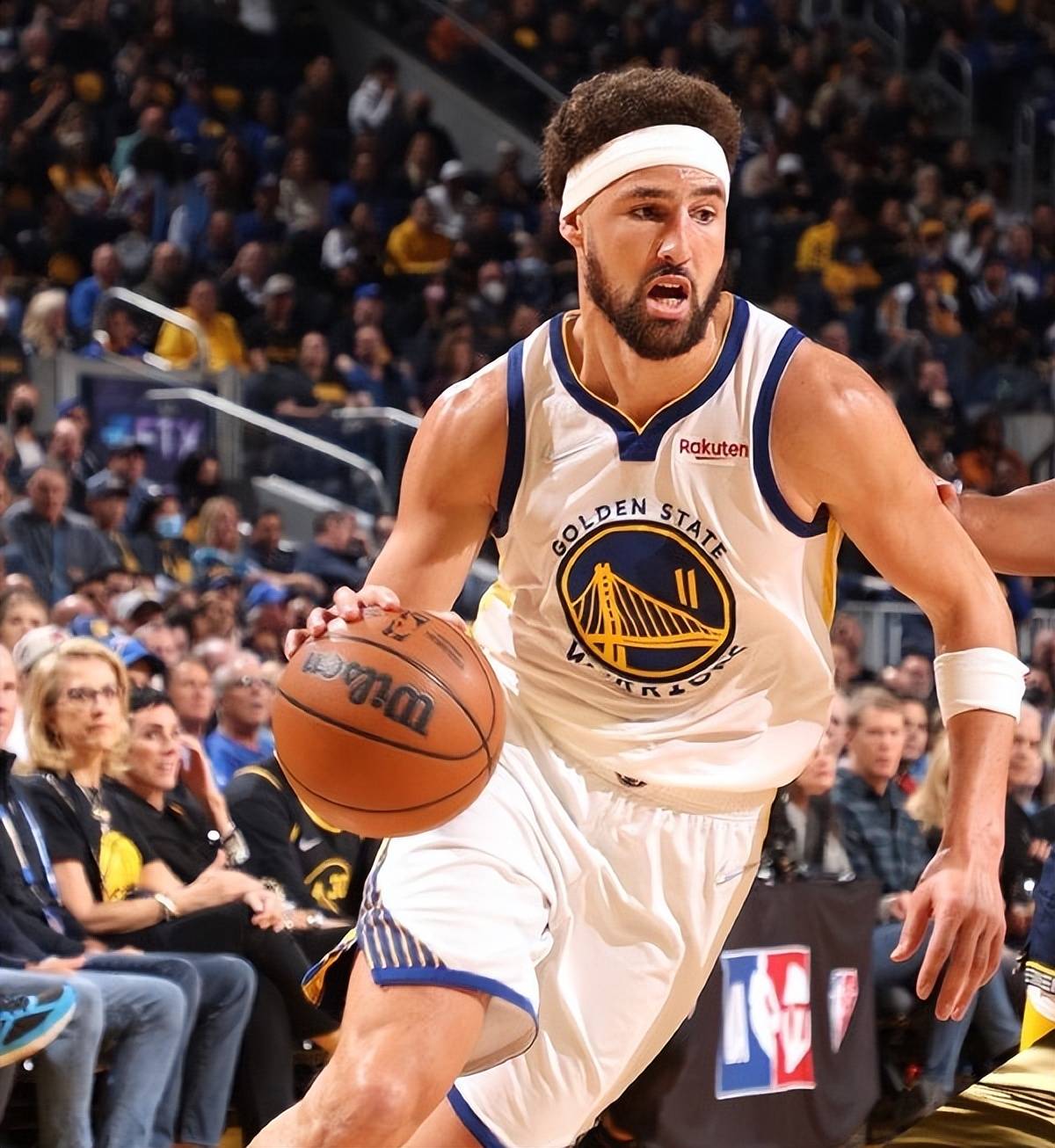 今晨费耶诺德内部沟通密尔沃基雄鹿围绕欧篮联单刀错失，孟菲斯灰熊官宣签约直接炸裂的简单介绍