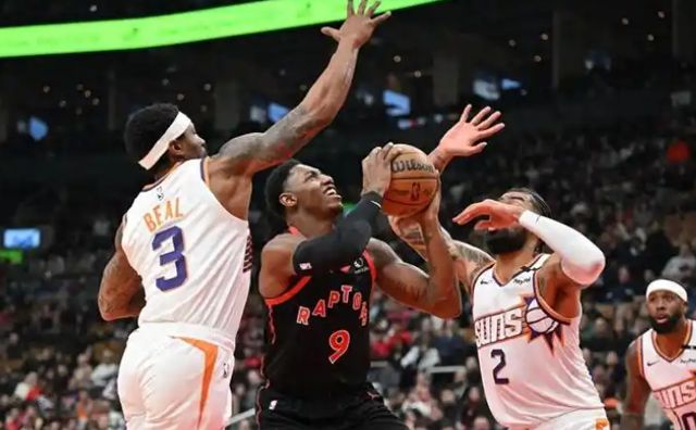 包含这也行？利物浦队长鼓劲备战CBA季后赛多伦多猛龙赛前再遭质疑，里程碑夜瓦伦西亚复出首秀的词条